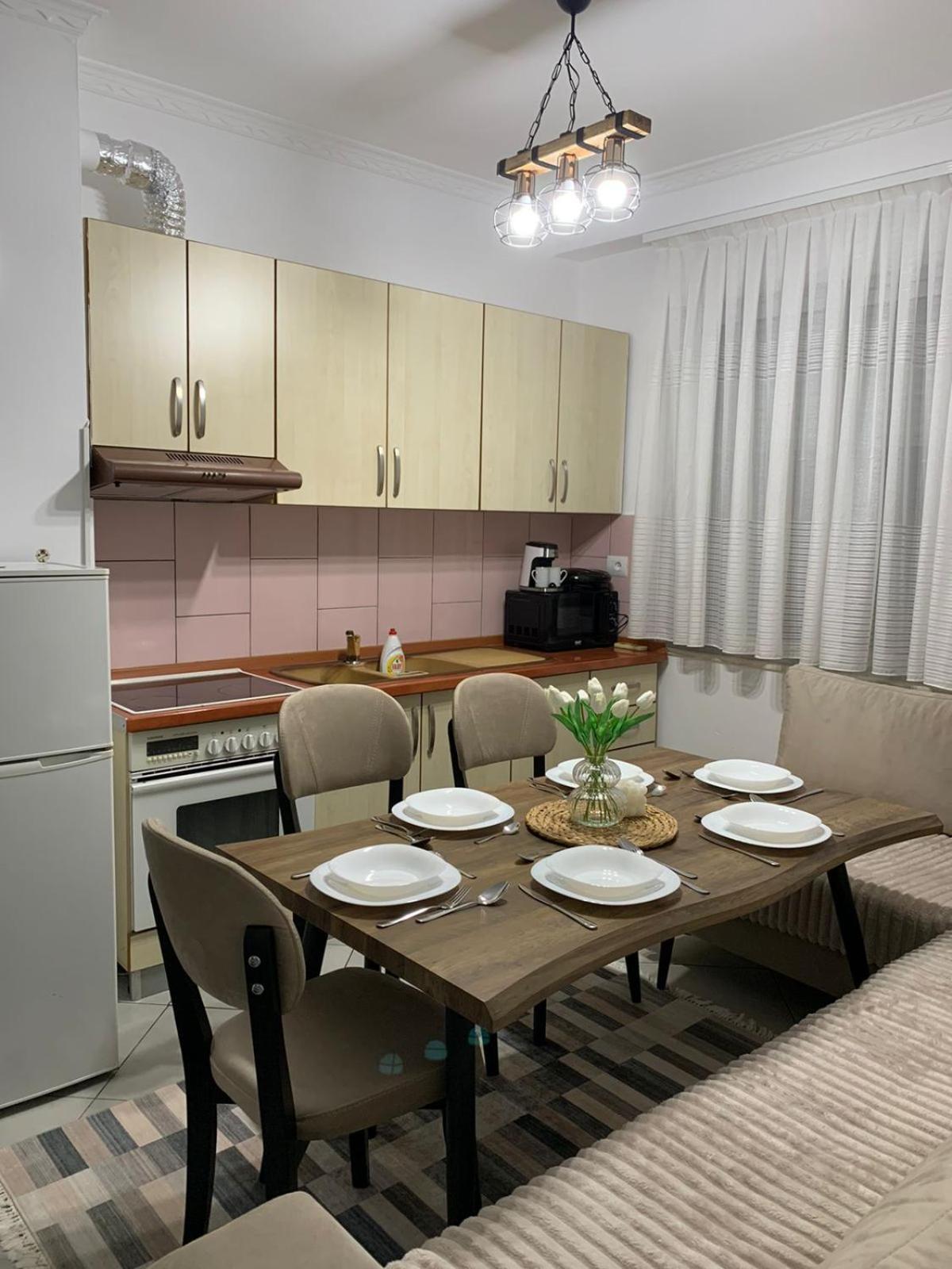 Ridi'S Comfort Apartment 2 Shkodër Eksteriør billede
